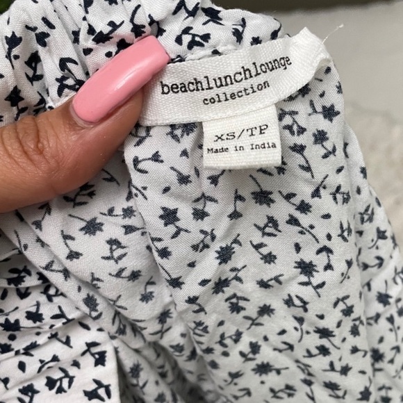 Beach Lounge Skirt - Picture 3 of 3